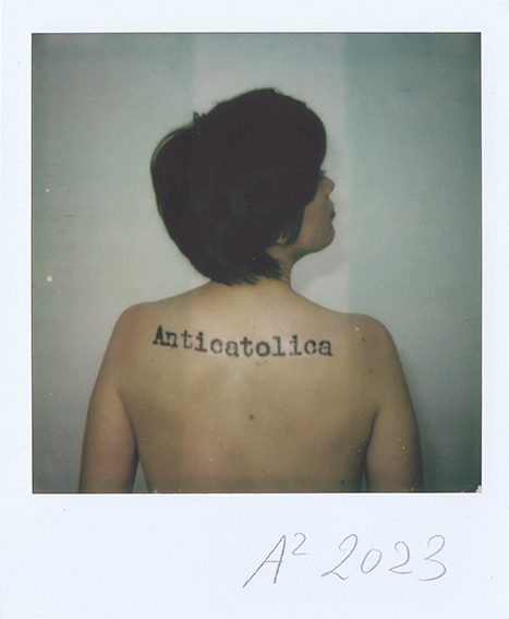 Anticatólica III (Polaroid)